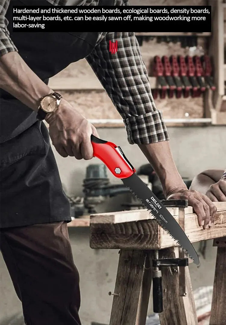 DELIXI ELEKTRISCHE Klappsäge, Ein-Knopf-Klappdesign aus SK5-Stahl, scharfes Schneiden von Holz, Camping-DIY, Gartensäge, Baumhackermesser
