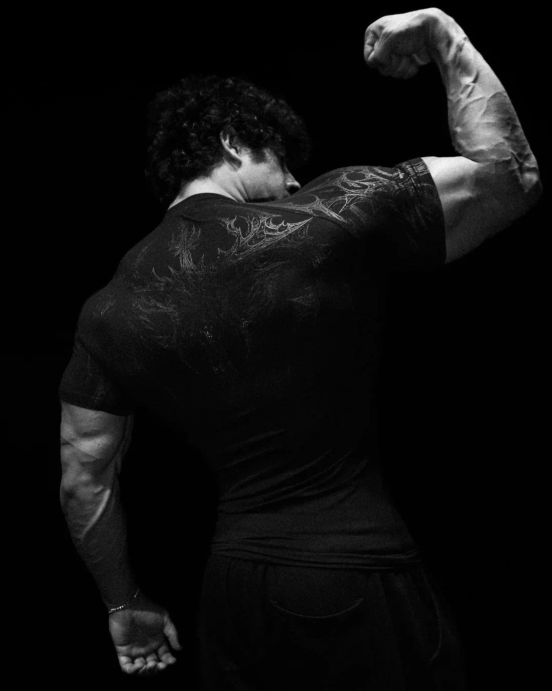 GYM-T-Shirt für Herren, dunkler Gothic-Druck, Muskel-T-Shirt, hohe Elastizität und schnell trocknende Übung für Bodybuilding-Training, 2025, Sommer