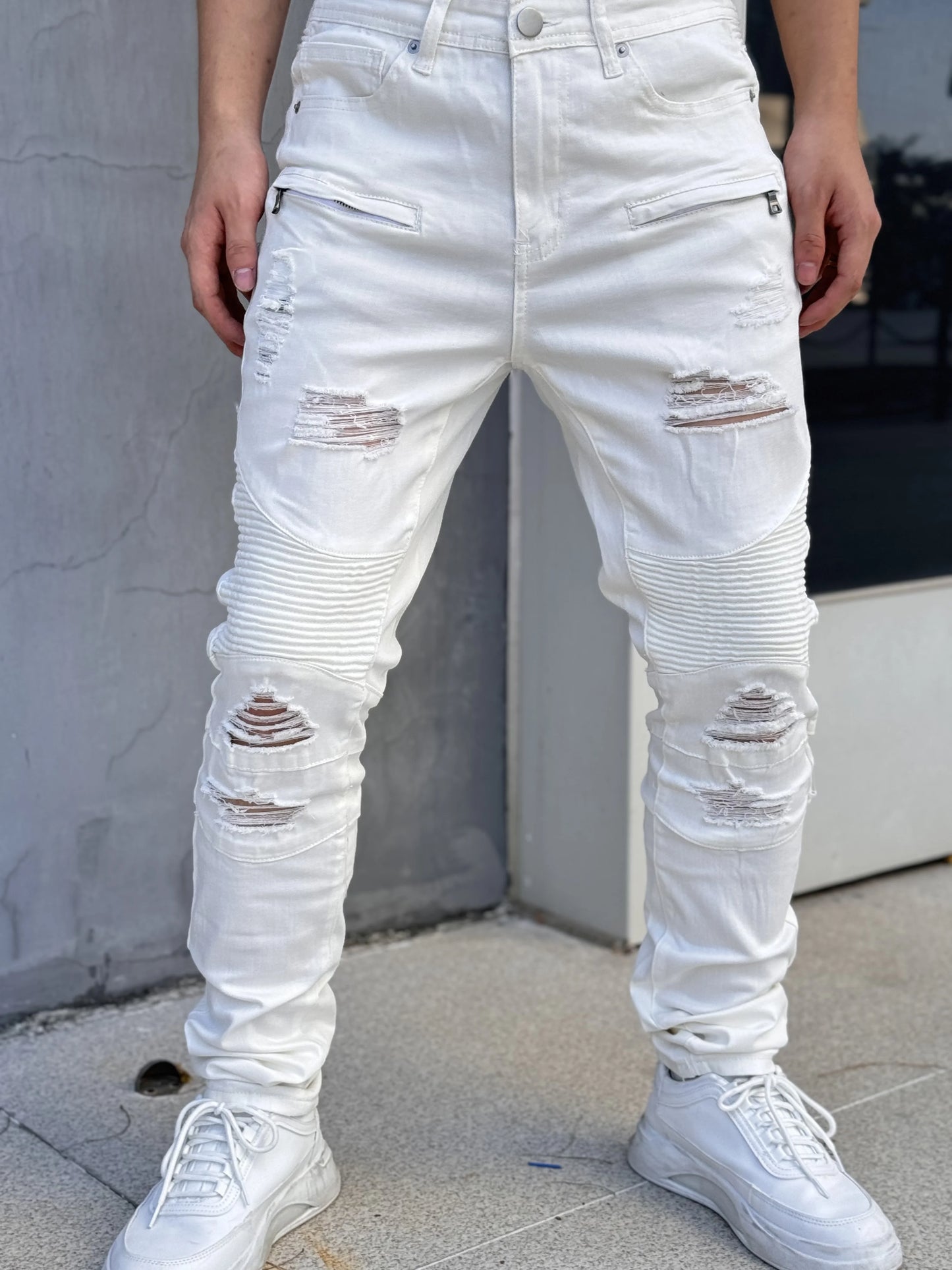 Modische Herrenjeans, coole und stilvolle Freizeithose im Hip-Hop-Stil, weißer Baumwollmischgewebe, atmungsaktiv und bequem