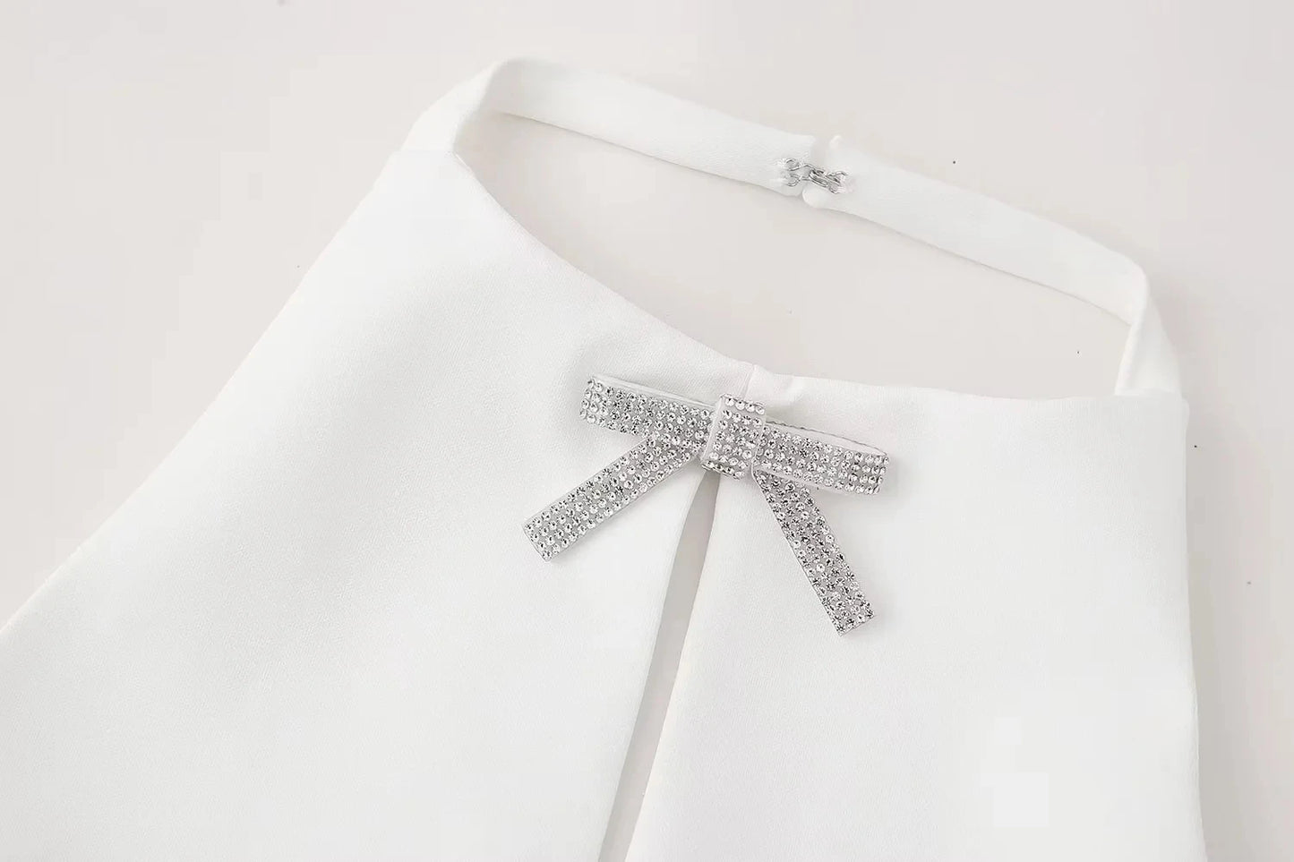 Sommer Top Weibliche Schmuck Bogen Dekoration Hängenden Hals Kragen Ärmelloses Top 2025, frauen Hübsche Sling Top