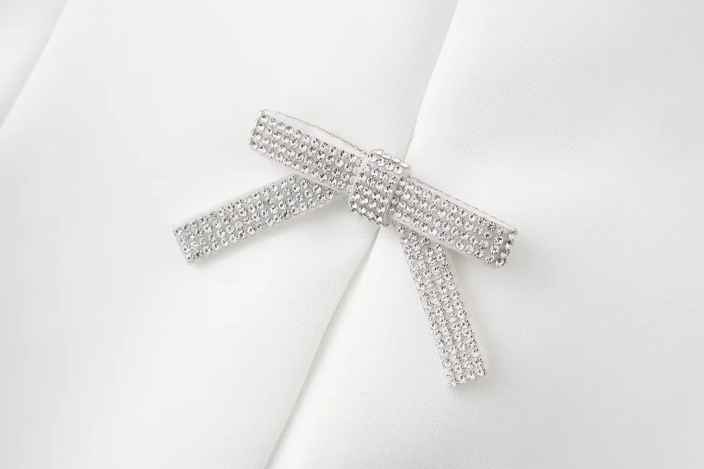 Sommer Top Weibliche Schmuck Bogen Dekoration Hängenden Hals Kragen Ärmelloses Top 2025, frauen Hübsche Sling Top